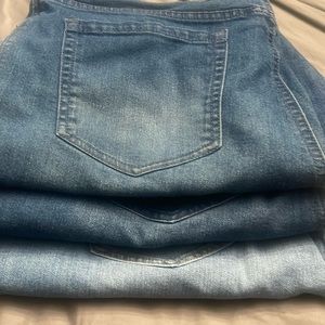 Gloria Vanderbilt Amanda Jeans 3 pair